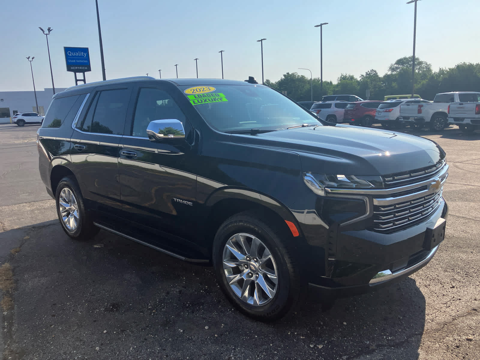 Used 2023 Chevrolet Tahoe Premier w/ Premium Package 2 AWD/4WD image 2