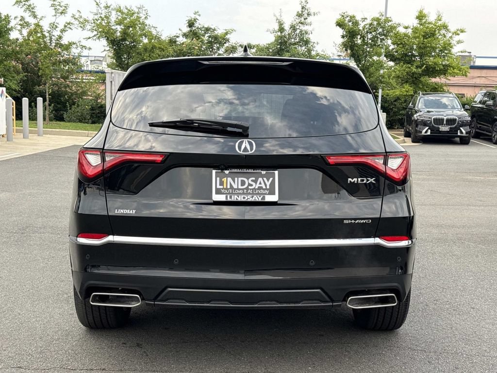 Used 2023 Acura MDX SH-AWD w/ Technology Package image 4