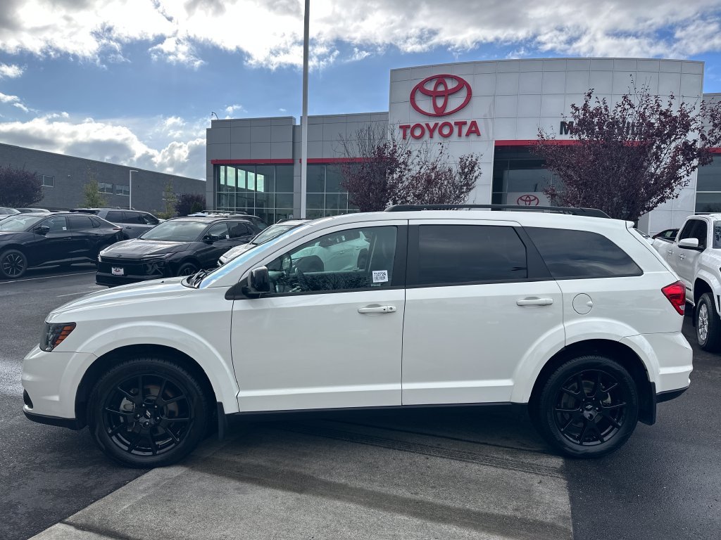Used 2019 Dodge Journey SE w/ Premium Group AWD/4WD image 2