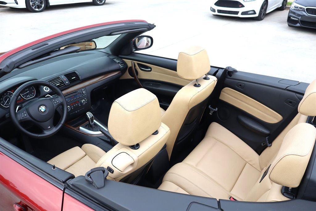Used 2012 BMW 135i Convertible image 27