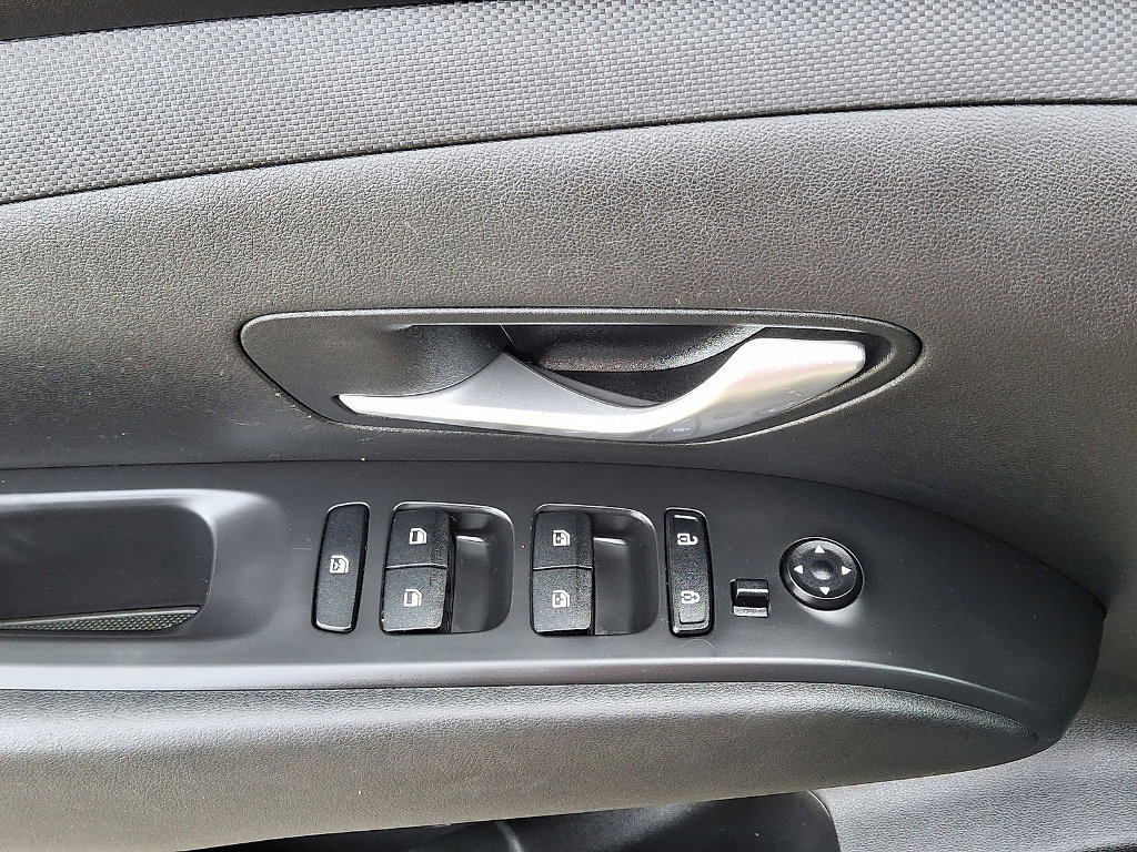 Used 2023 Hyundai Santa Cruz Night image 10