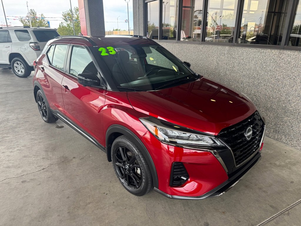 Used 2023 Nissan Kicks SR image 4