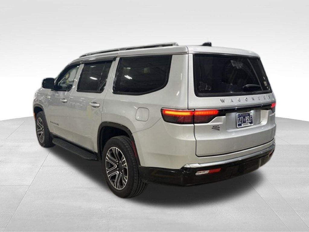 Used 2024 Jeep Wagoneer Series II AWD/4WD image 9