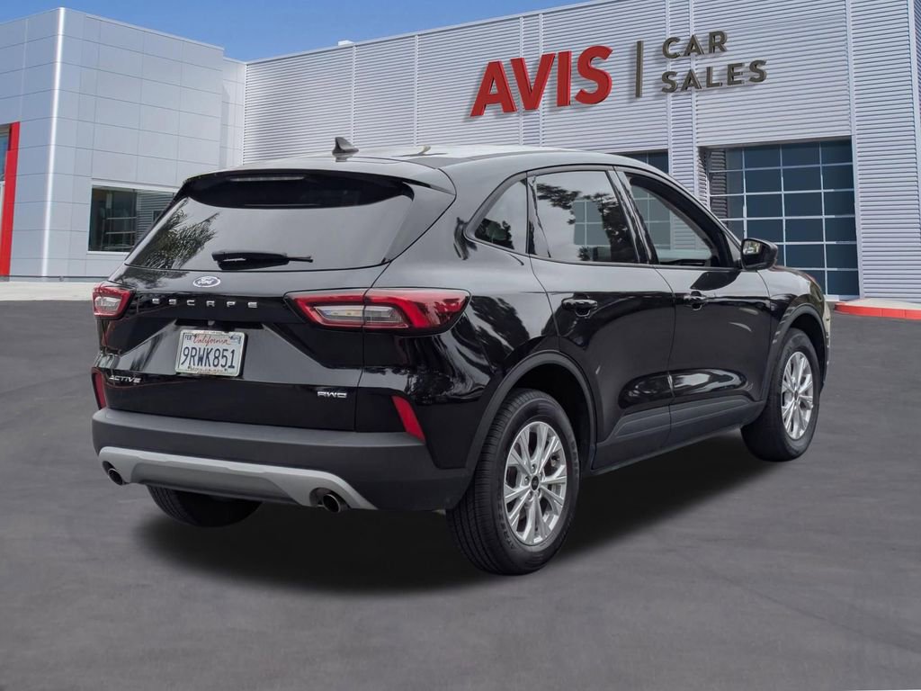 Used 2025 Ford Escape Active AWD/4WD image 6