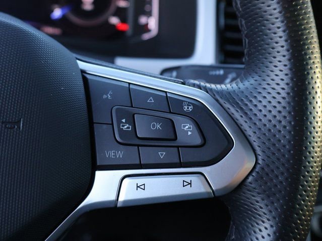 Used 2022 Volkswagen Atlas Cross Sport SEL R-Line image 37