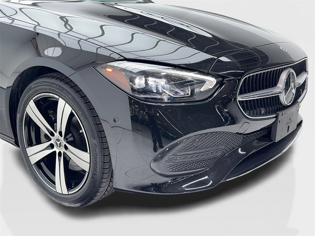 Used 2025 Mercedes-Benz C 300 Sedan image 3