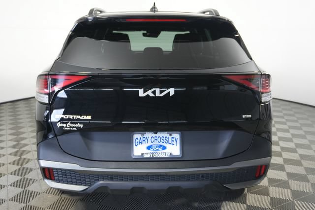Used 2023 Kia Sportage X-Line w/ X-Line Premium Package AWD/4WD image 4