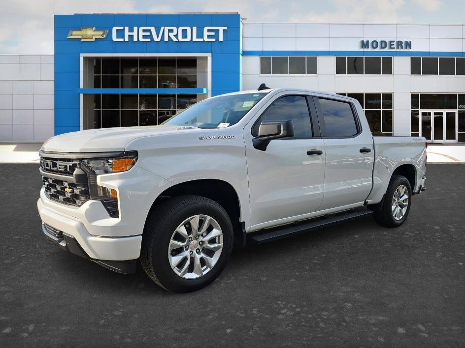 New 2026 Chevrolet Silverado 1500 Custom AWD/4WD image 1