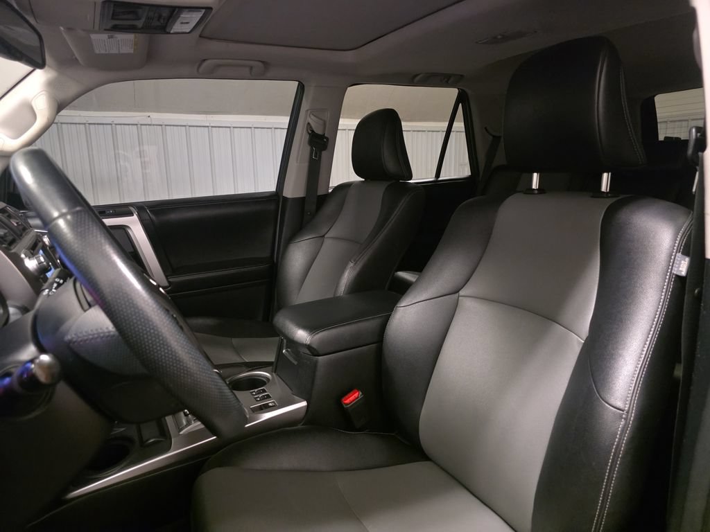Used 2015 Toyota 4Runner SR5 Premium AWD/4WD image 28