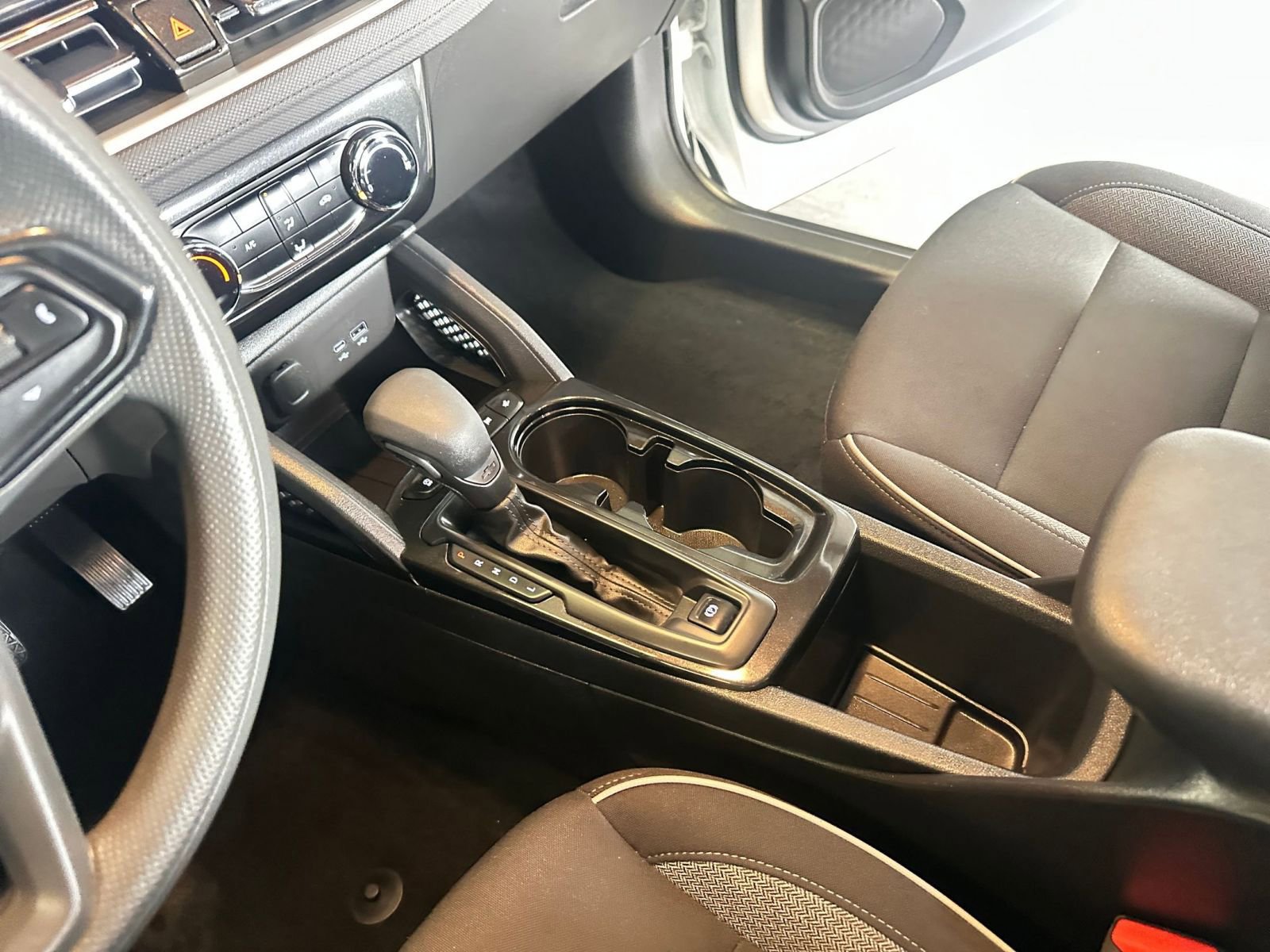 Used 2025 Chevrolet TrailBlazer LT image 41