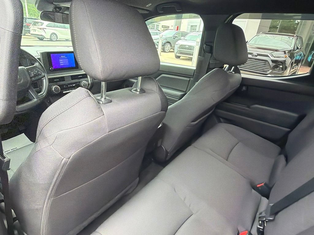 Certified 2024 Toyota Tacoma SR AWD/4WD image 18