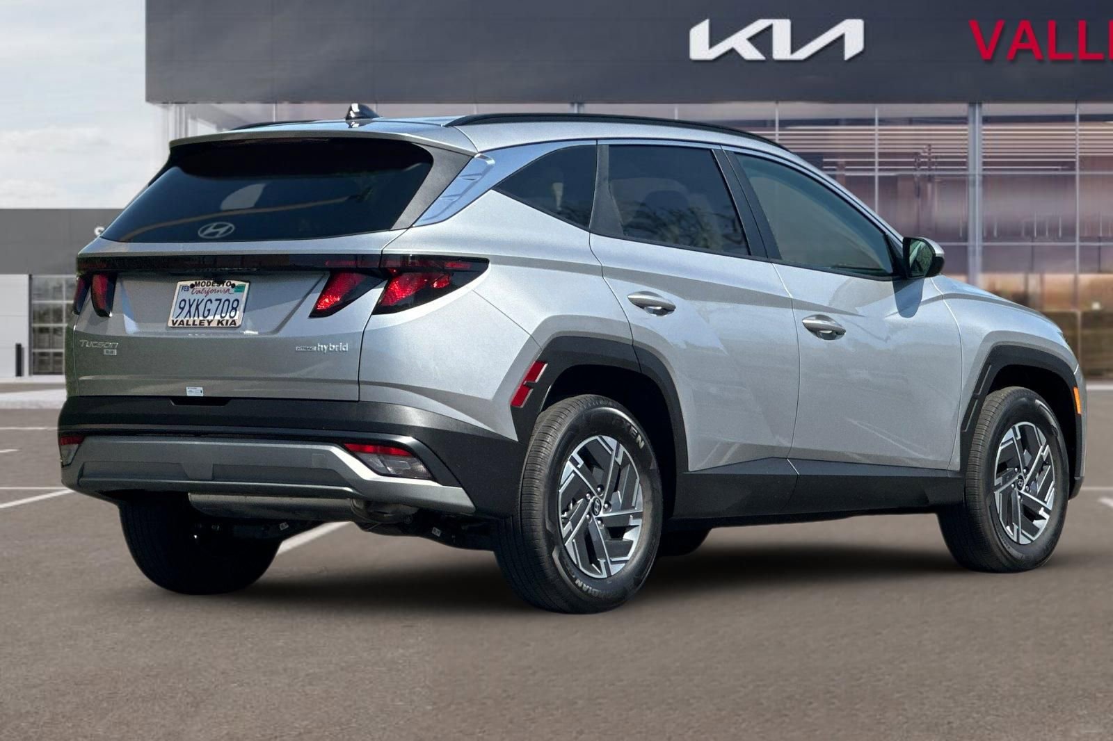 Used 2025 Hyundai Tucson Blue image 4