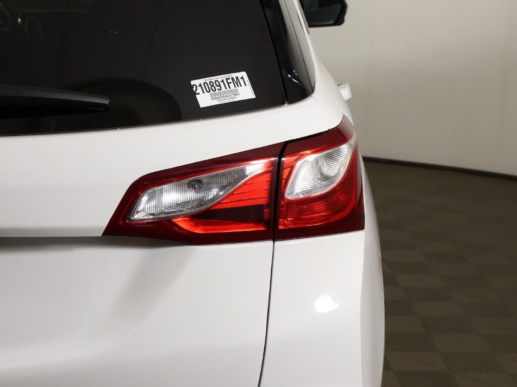 Used 2020 Chevrolet Equinox LT w/ Sport Edition image 16