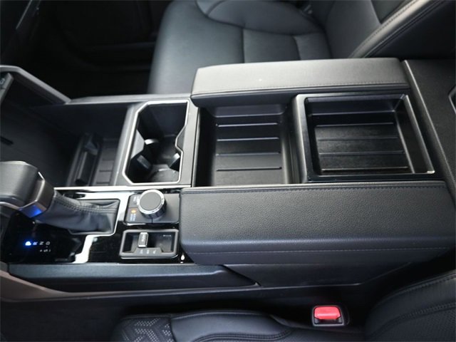 Used 2025 Toyota Tundra SR5 image 31