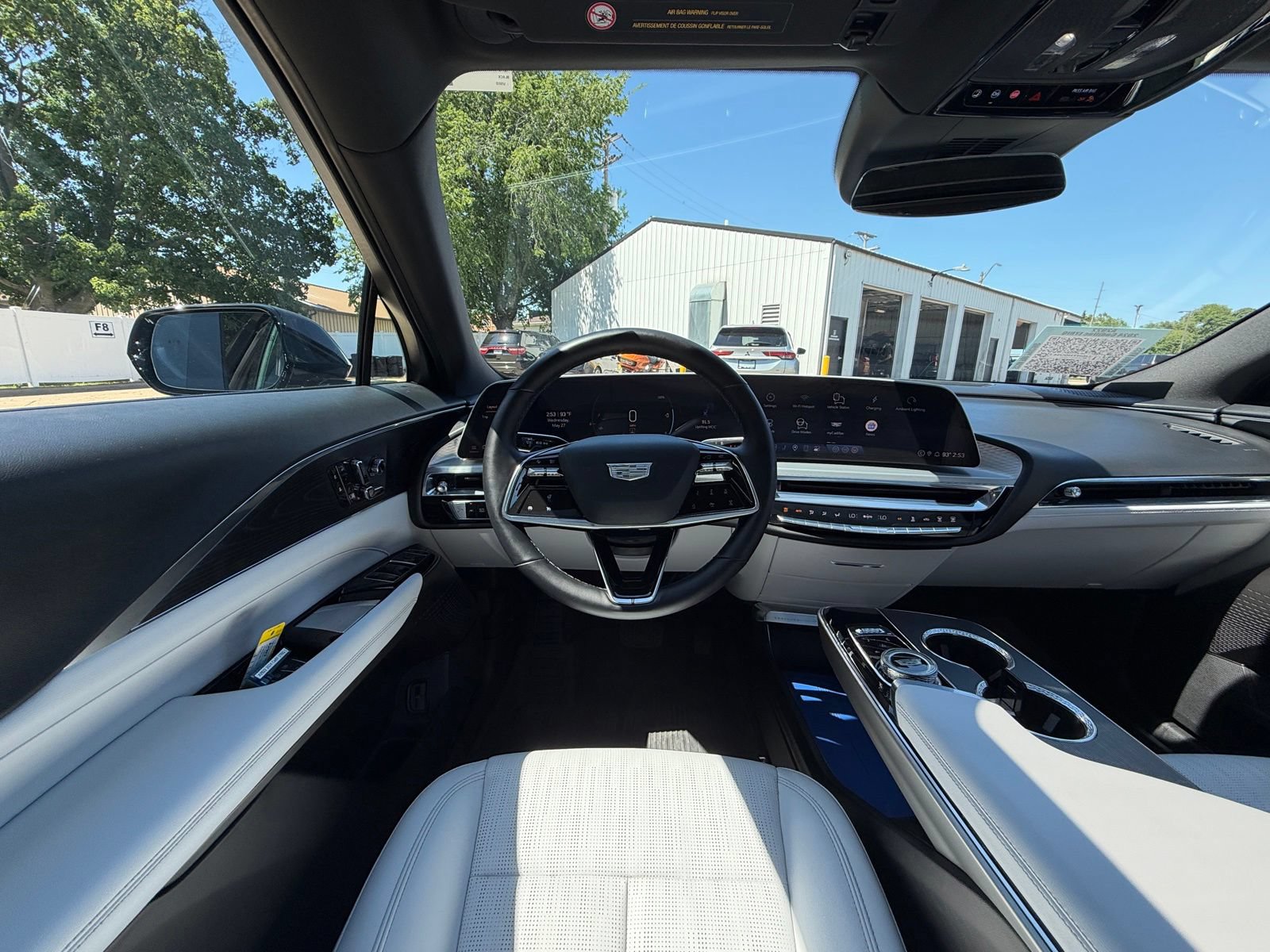 Used 2024 Cadillac Lyriq Sport AWD/4WD image 2