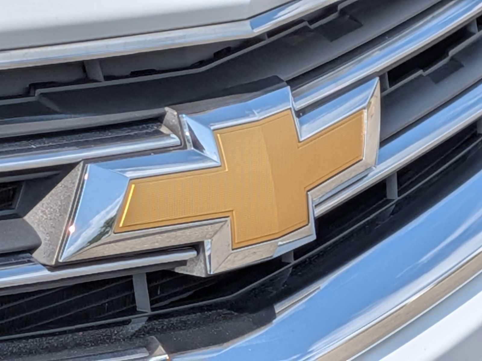 Used 2018 Chevrolet Impala LT w/ Sunroof and Spoiler Package FWD image 12