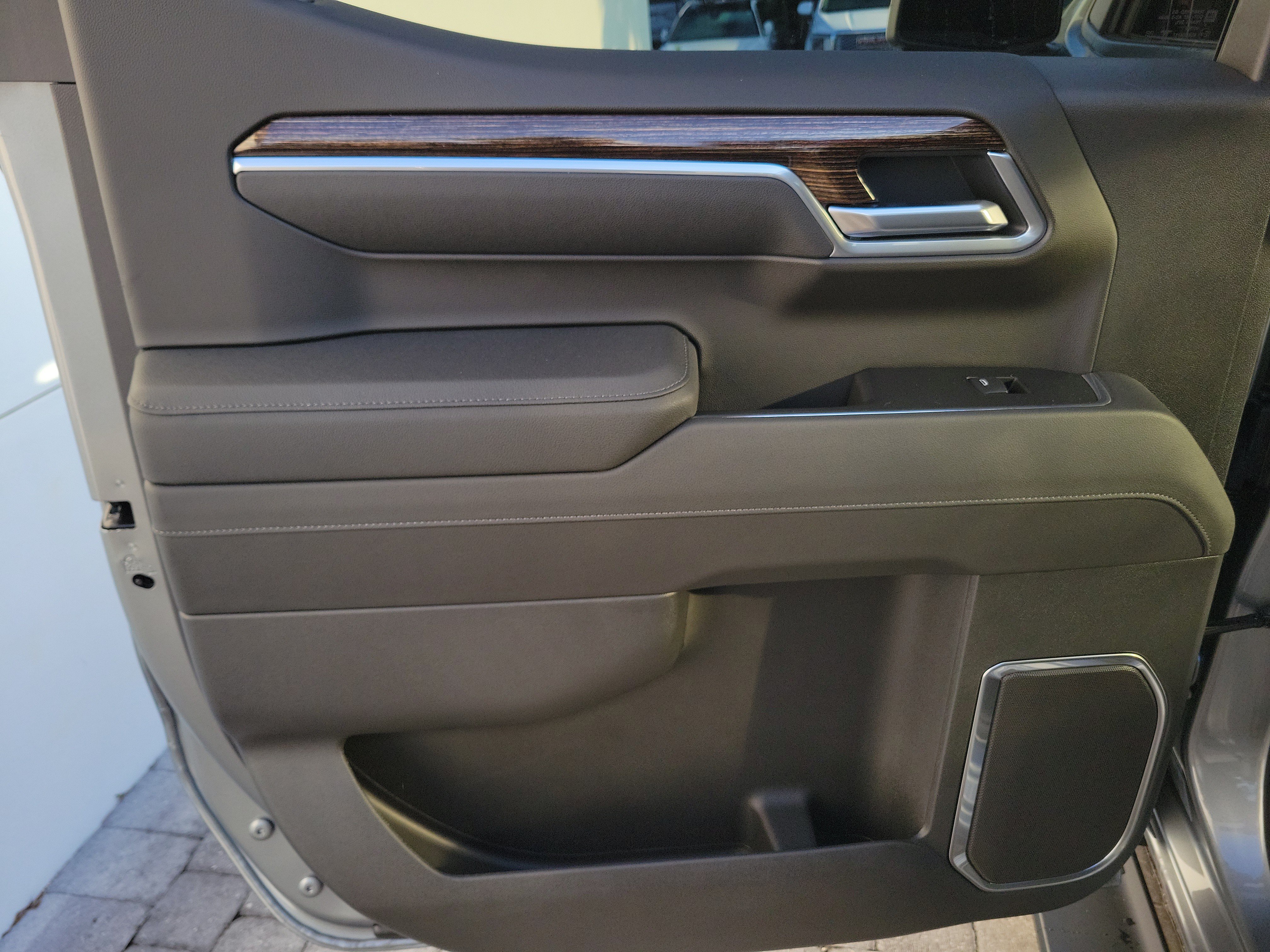 New 2026 GMC Sierra 1500 Elevation w/ Elevation Premium Package AWD/4WD image 13