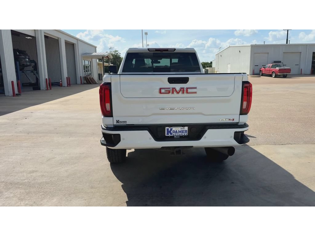 Used 2022 GMC Sierra 2500 AT4 w/ AT4 Preferred Package AWD/4WD image 7