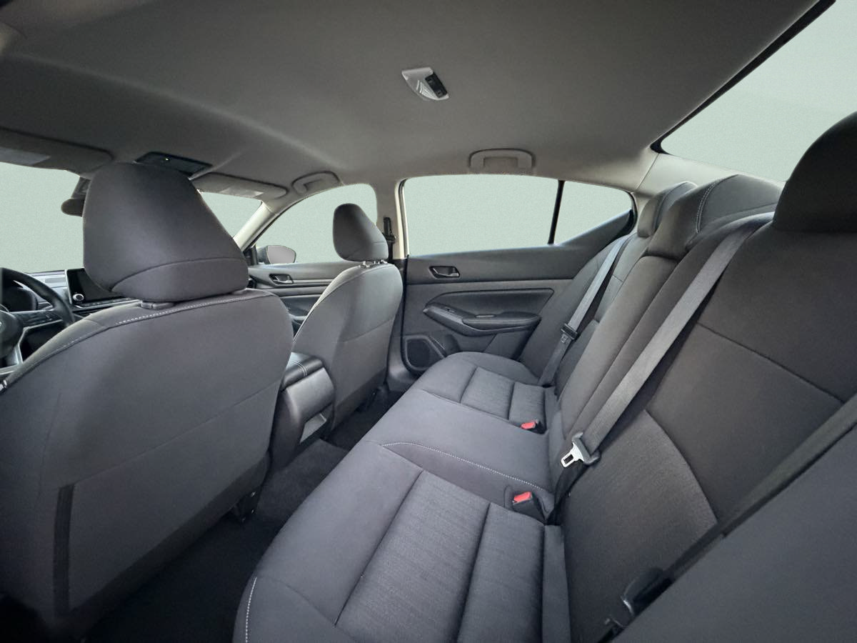 Used 2026 Nissan Altima 2.5 SV FWD image 18