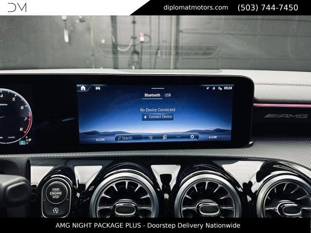 Used 2025 Mercedes-Benz CLA 35 AMG 4MATIC image 34