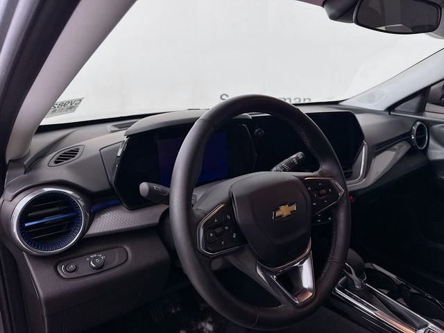 Used 2024 Chevrolet Trax LT w/ Driver Confidence Package image 11