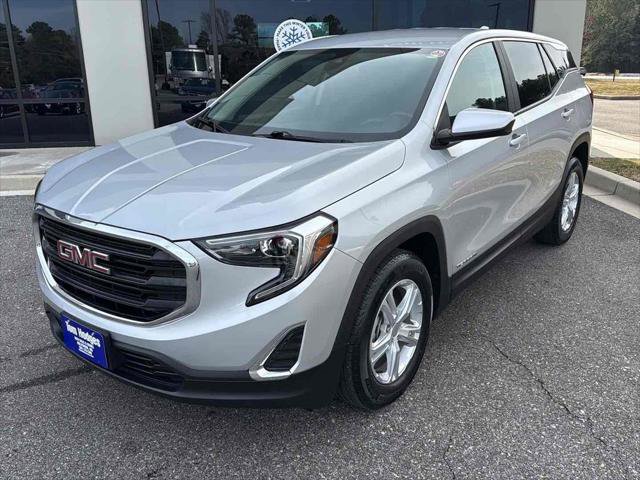 Used 2021 GMC Terrain SLE image 1