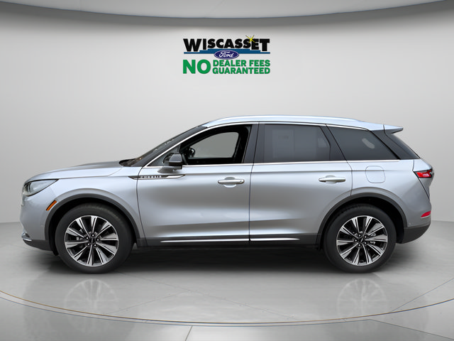Used 2022 Lincoln Corsair Reserve w/ Equipment Group 201A AWD/4WD image 2