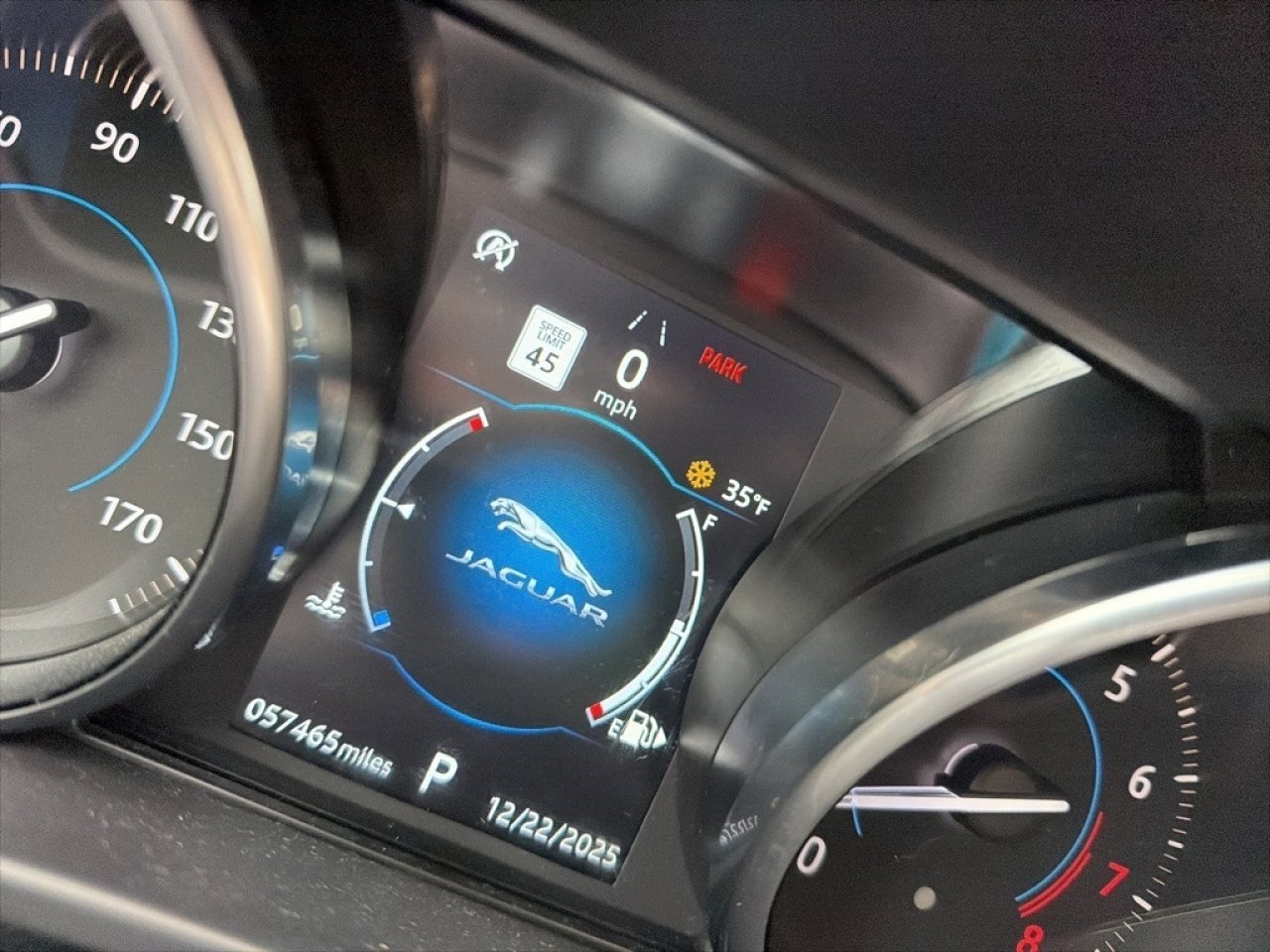 Used 2020 Jaguar F-PACE Prestige image 26