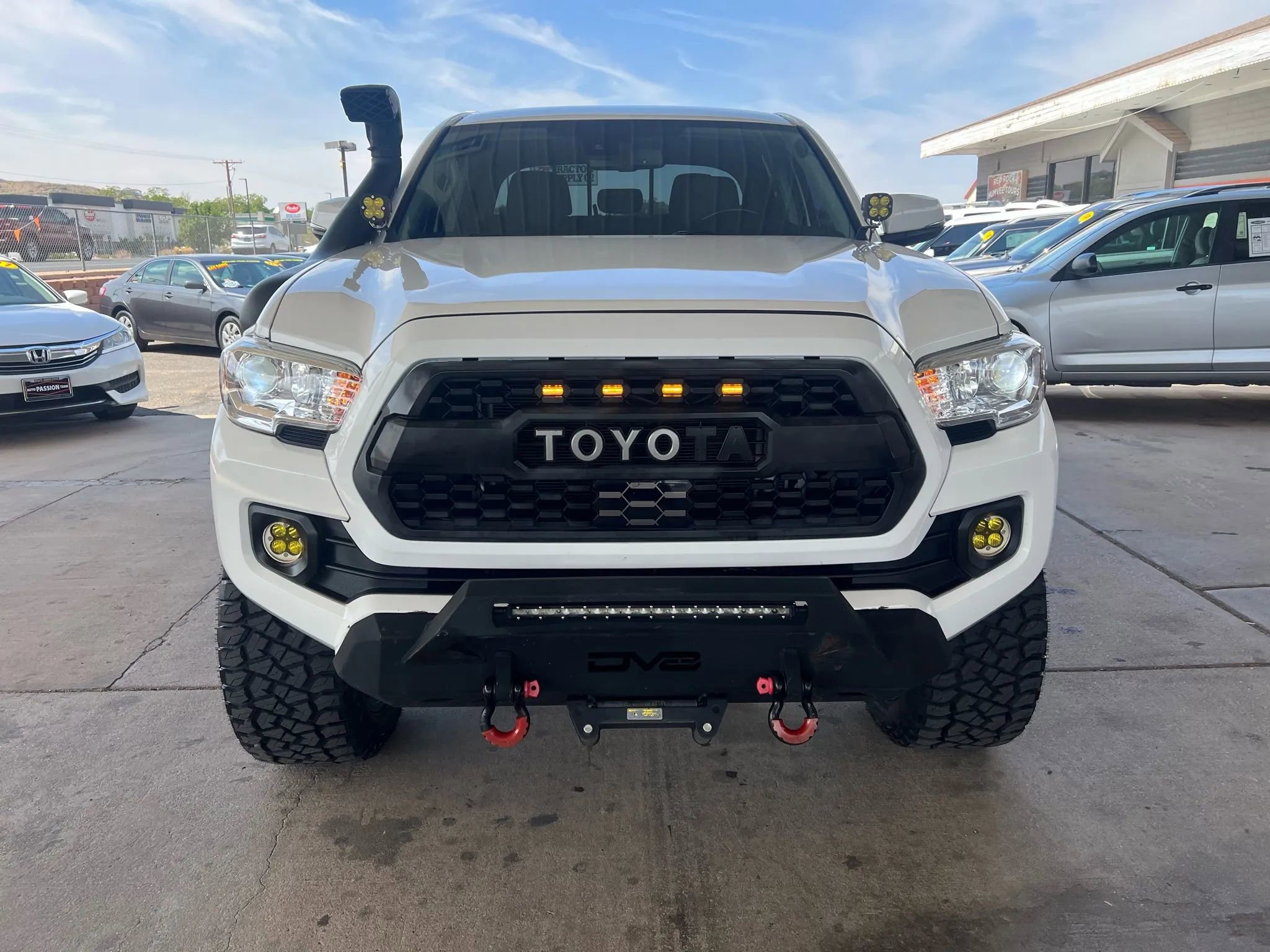 Used 2021 Toyota Tacoma SR5 image 2
