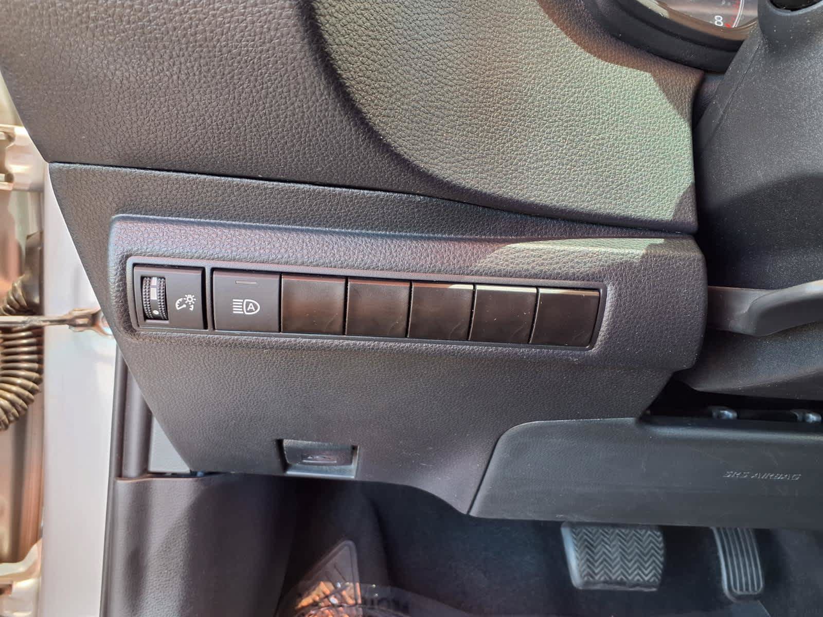 Used 2024 Toyota Corolla LE FWD image 17
