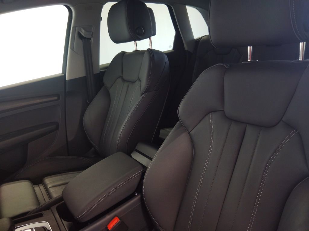 Used 2024 Audi Q5 2.0T Premium w/ Convenience Package image 34