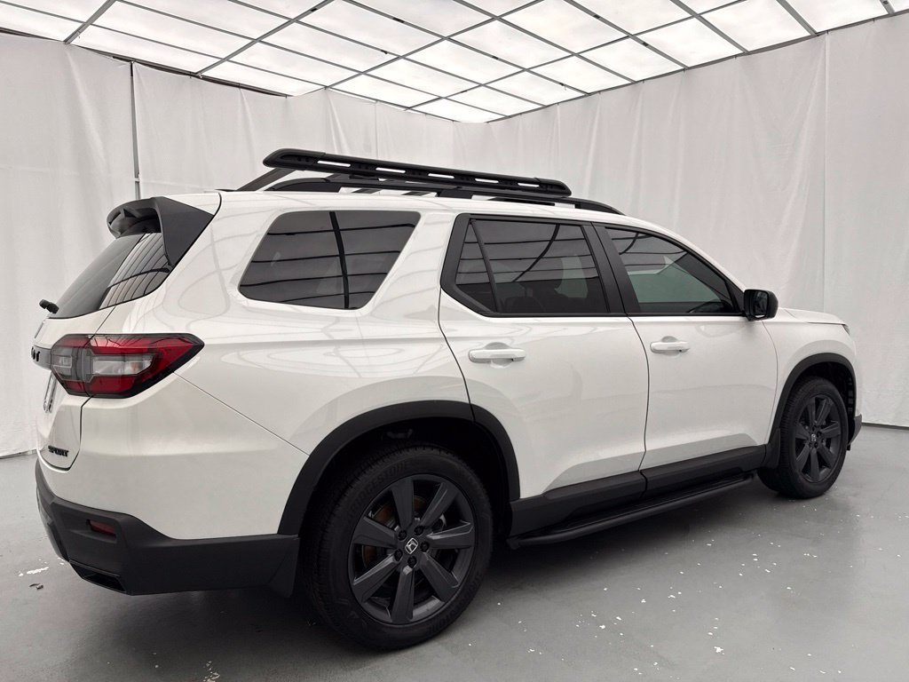 New 2026 Honda Pilot Sport image 12