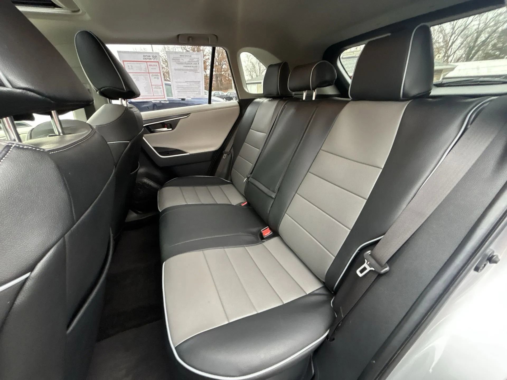Used 2019 Toyota RAV4 Limited w/ Carpet Mat Package image 25