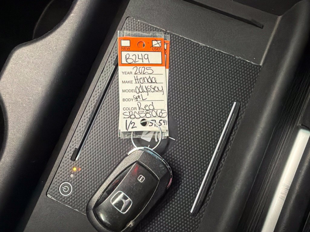 Used 2025 Honda Odyssey Sport-L image 52