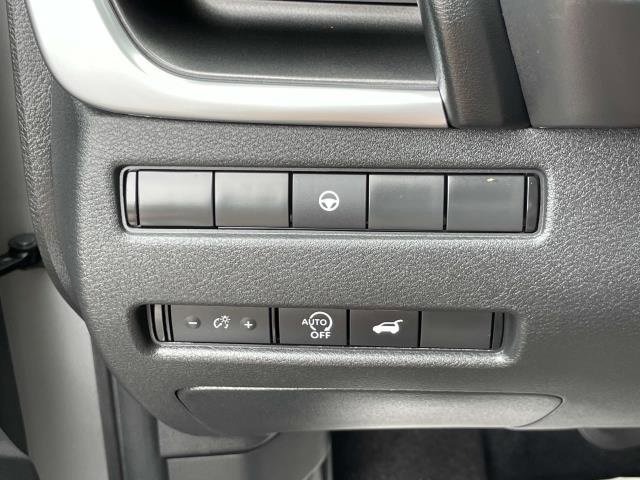 Certified 2024 Nissan Rogue SV w/ SV Premium Package image 19