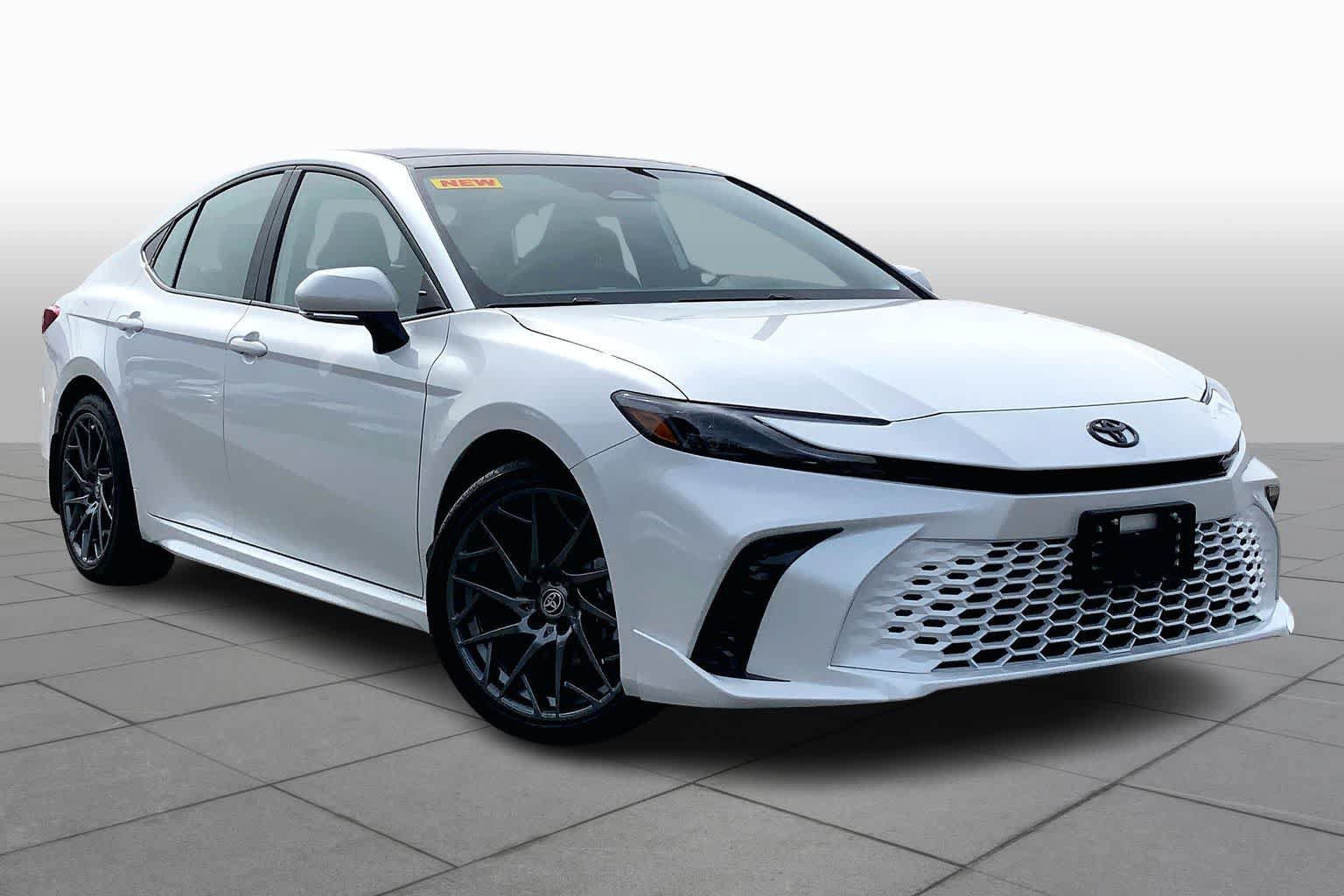 New 2026 Toyota Camry XSE FWD image 2