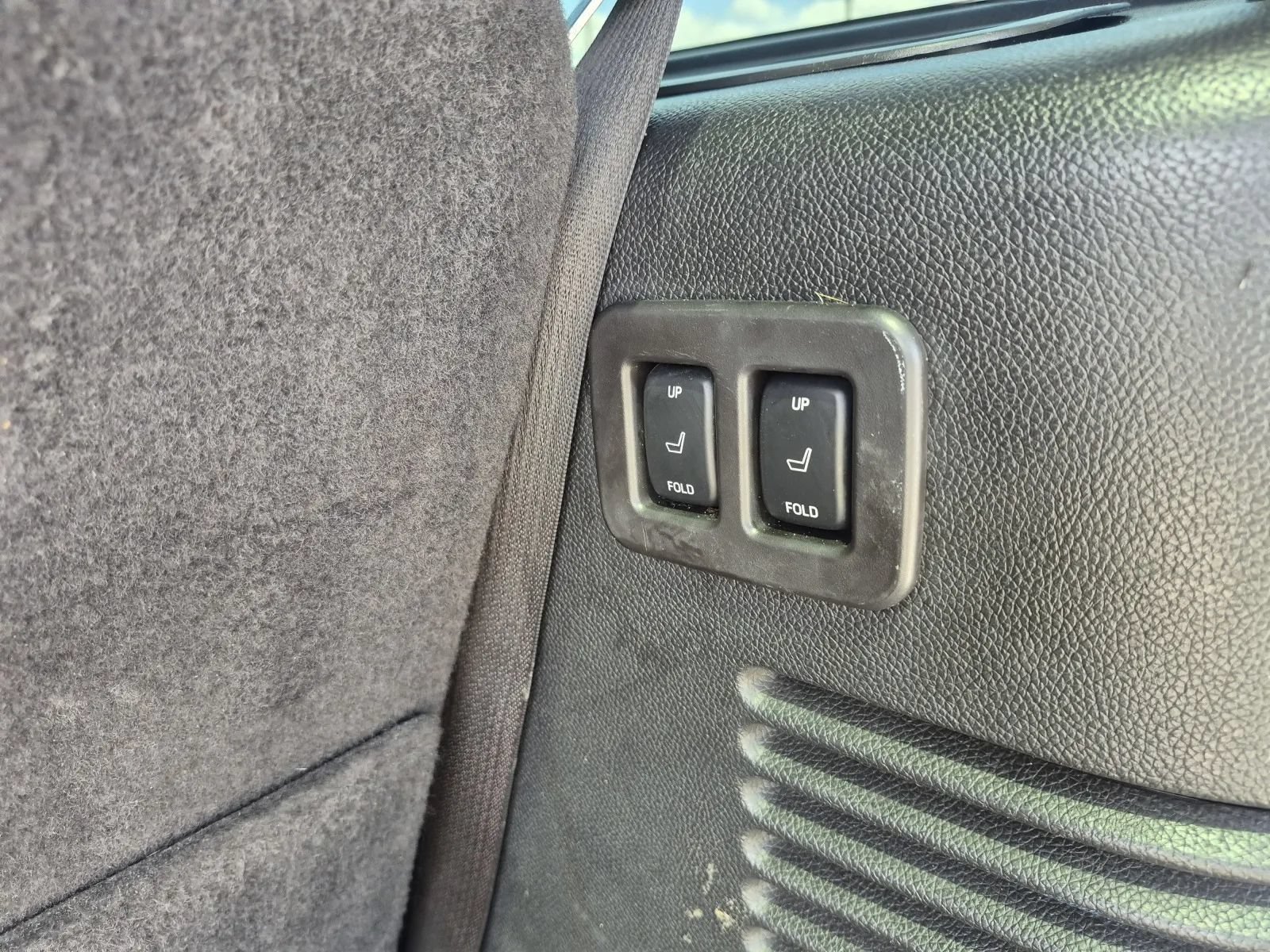 Used 2010 Ford Expedition Limited RWD image 28