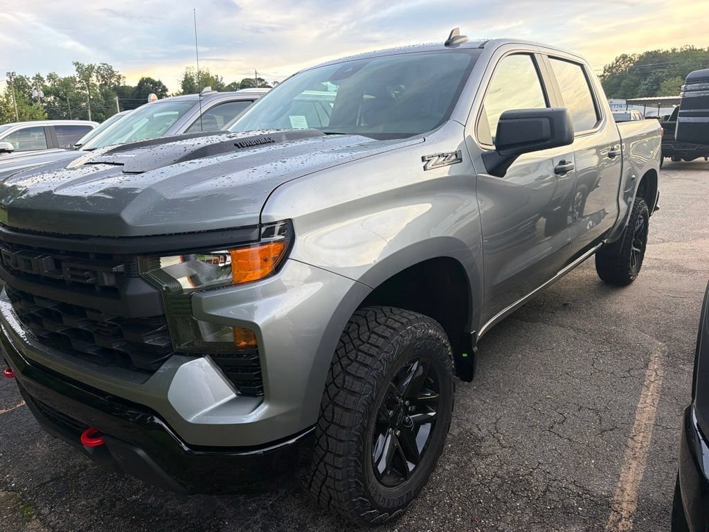 New 2026 Chevrolet Silverado 1500 Custom Trail Boss w/ LPO, Dark Essentials Package AWD/4WD image 1