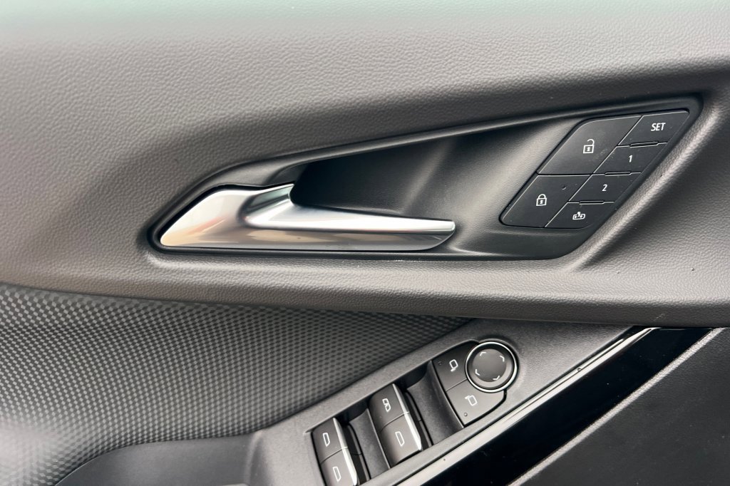 New 2026 Chevrolet Equinox RS image 8