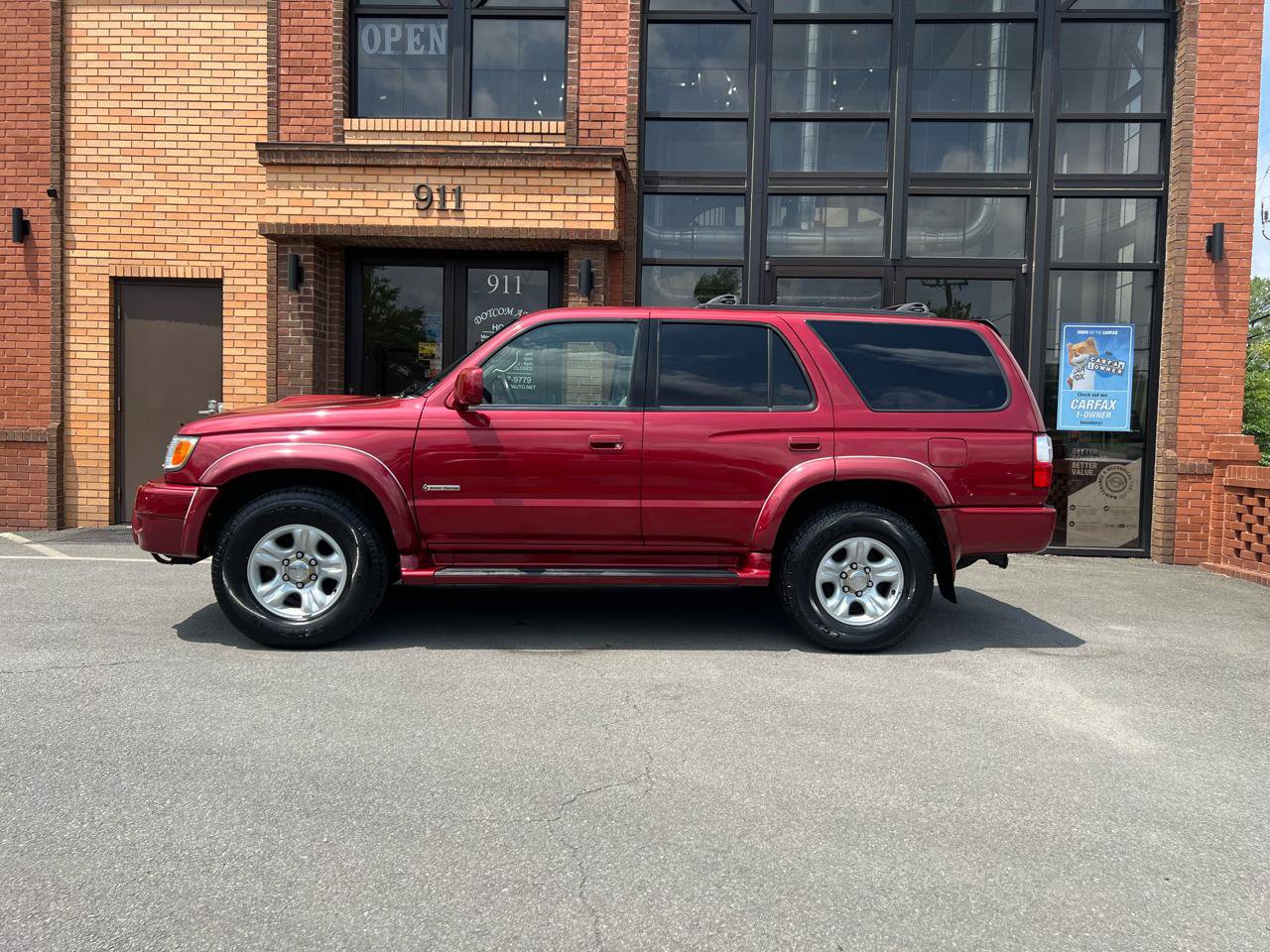 Used 2002 Toyota 4Runner SR5 RWD image 3