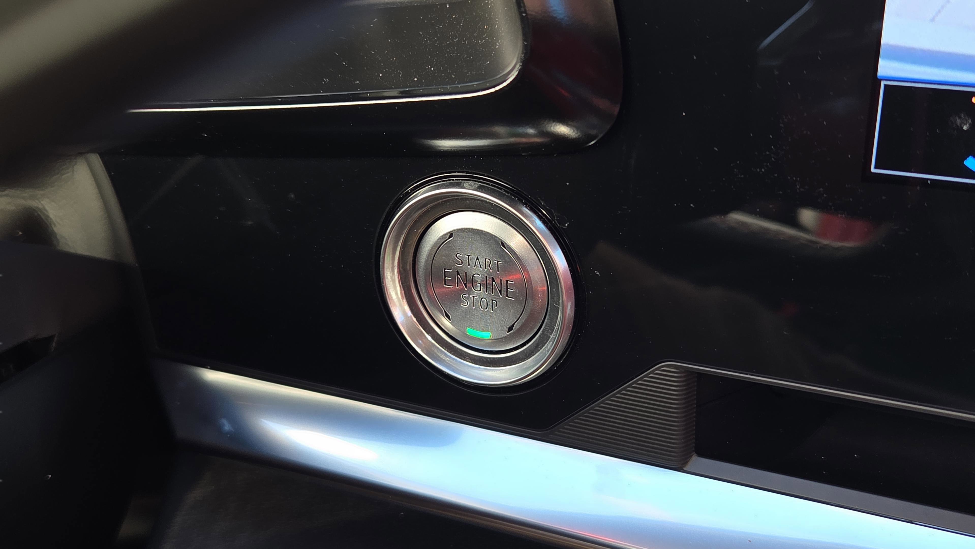 Used 2022 Chevrolet Corvette Stingray Preferred Cpe w/ Z51 Performance Package image 21