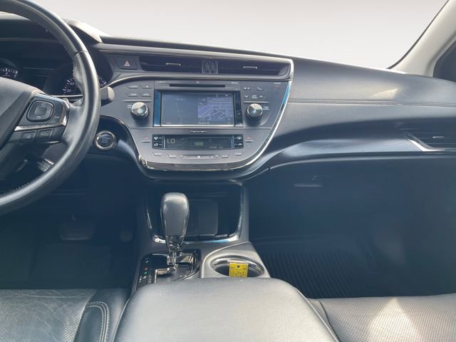 Used 2018 Toyota Avalon Limited w/ All Weather Liner Package FWD image 11