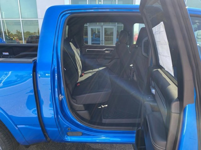 New 2026 RAM 1500 4x4 Crew Cab image 36