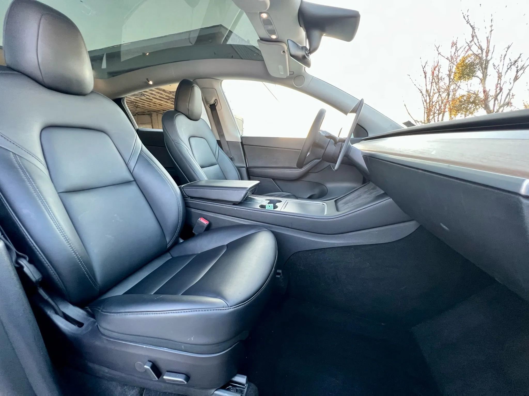 Used 2021 Tesla Model Y Long Range image 22