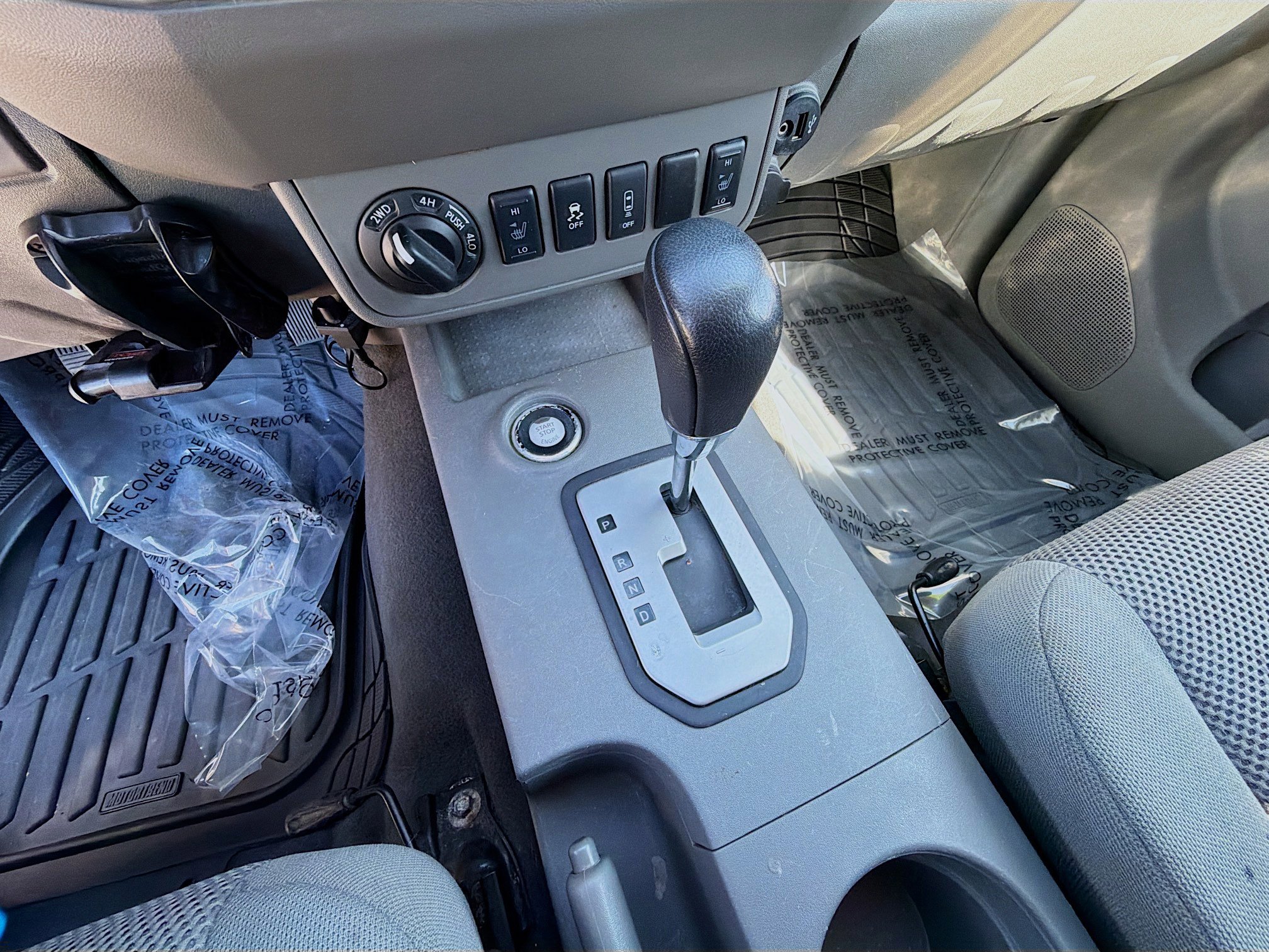 Used 2020 Nissan Frontier SV image 40