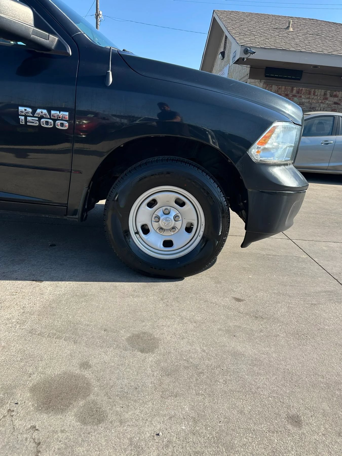 Used 2016 RAM 1500 Tradesman w/ Popular Equipment Group AWD/4WD image 3