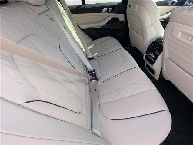 Used 2021 BMW X5 xDrive40i w/ Premium Package image 18