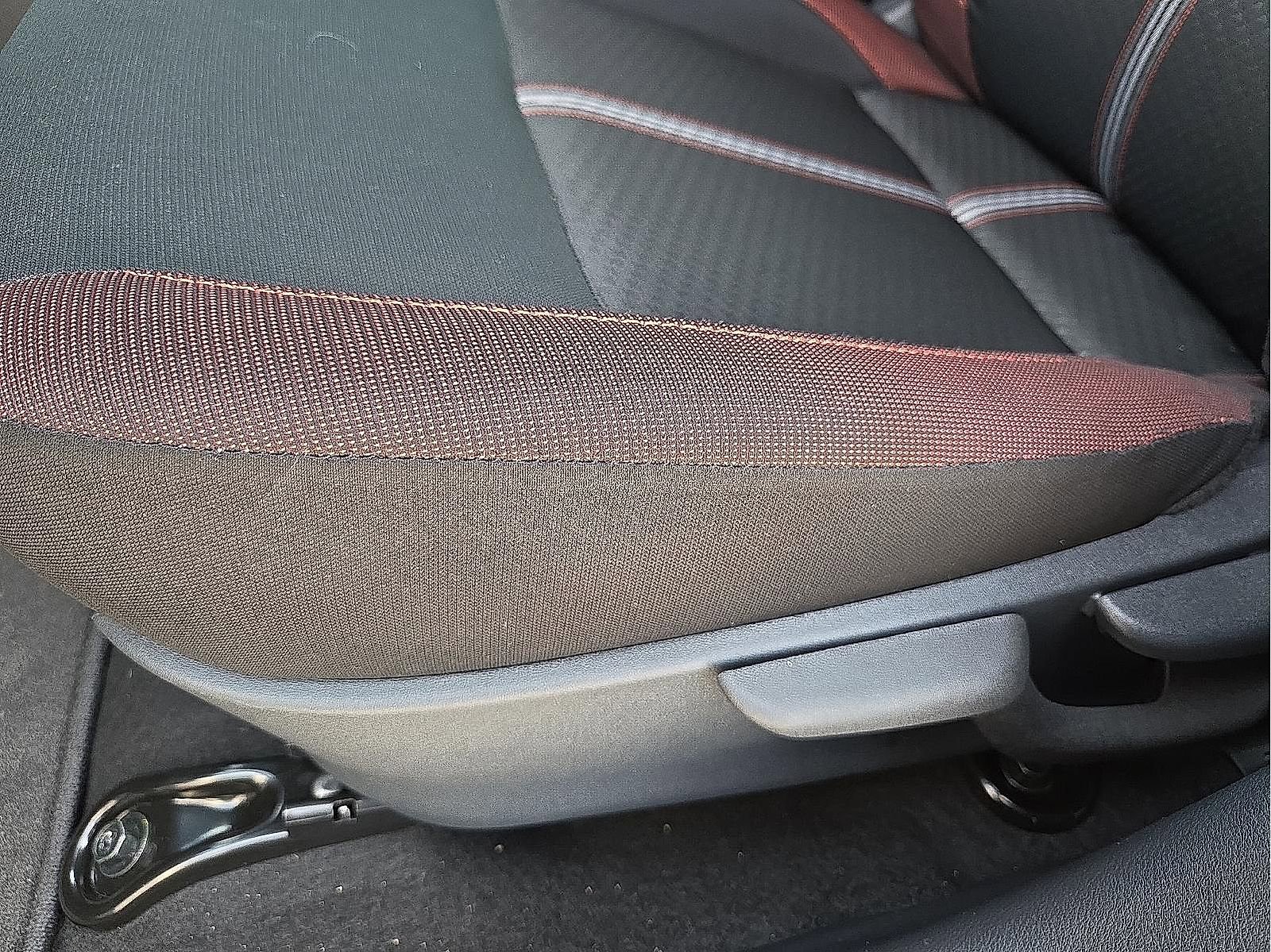 Used 2025 Nissan Versa SR w/ Trunk Package image 14