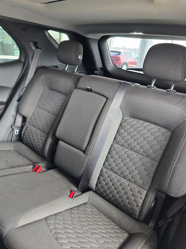 Used 2018 Chevrolet Equinox LT w/ Sun & Infotainment Package image 38