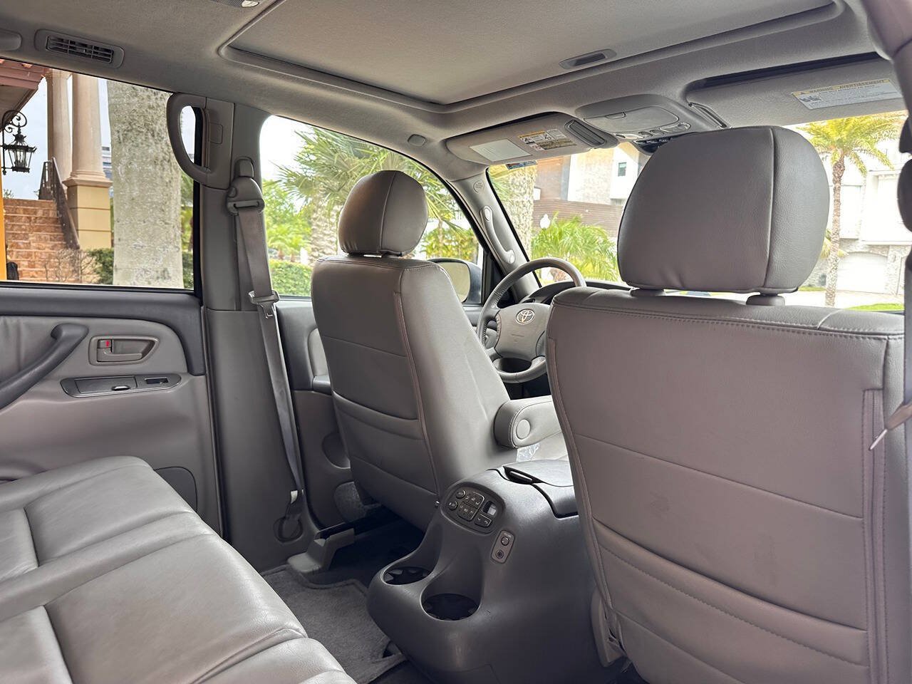 Used 2007 Toyota Sequoia Limited RWD image 75